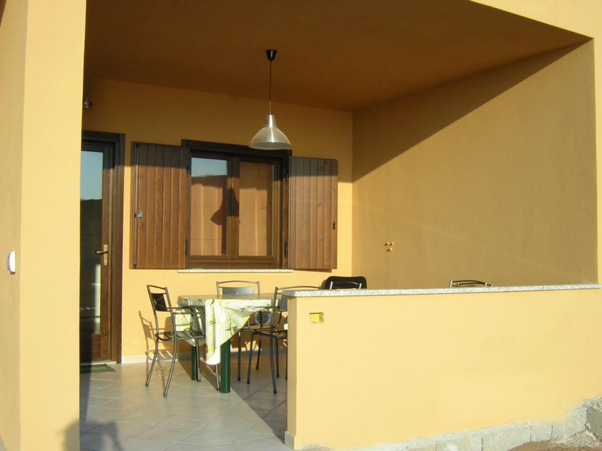 Porto Alabe Sardegna.... A Due Passi Dal Mare Apartment Tresnuraghes Bagian luar foto