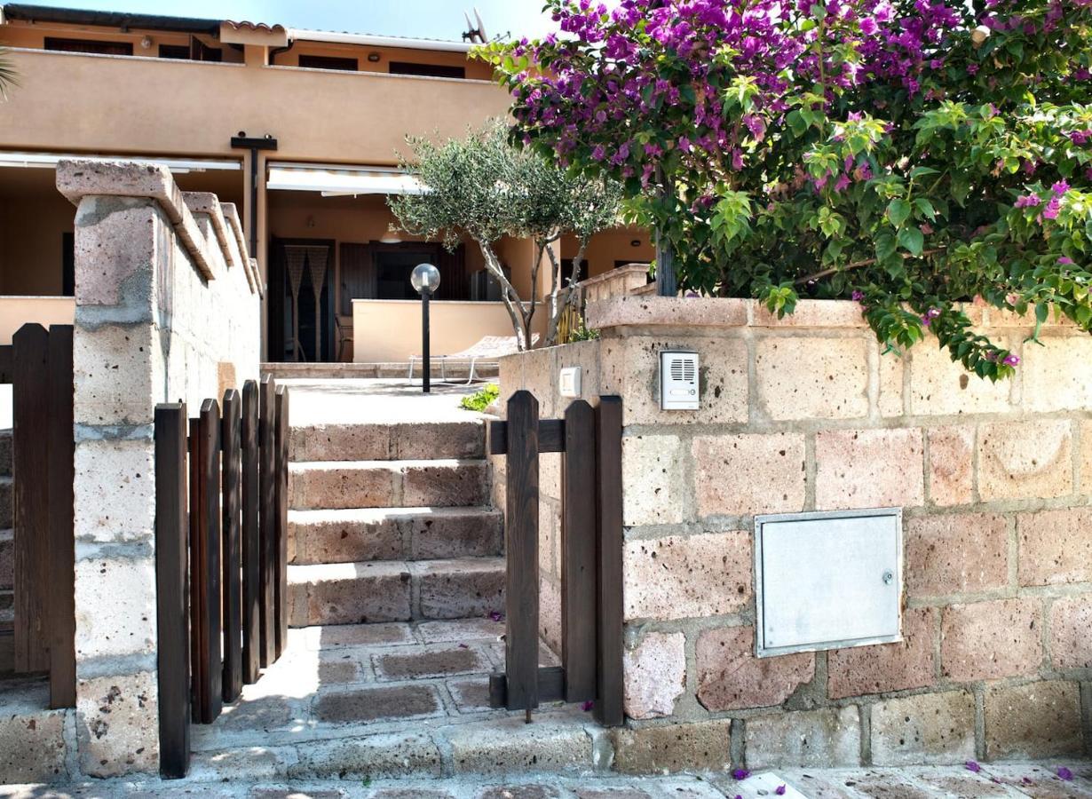 Porto Alabe Sardegna.... A Due Passi Dal Mare Apartment Tresnuraghes Bagian luar foto